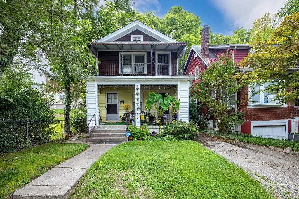 Cincinnati, OH 45219,2011 Highland Ave