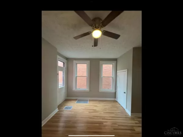 Cincinnati, OH 45223,1813 Chase Ave