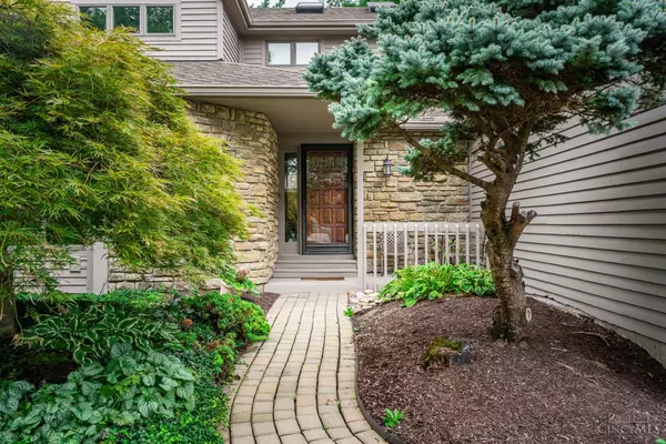 Blue Ash, OH 45241,103 Bentwood Ct