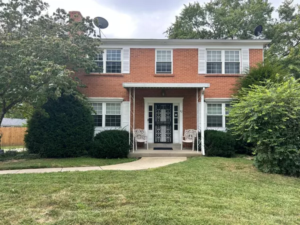 42 Crestview Dr, Milford, OH 45150