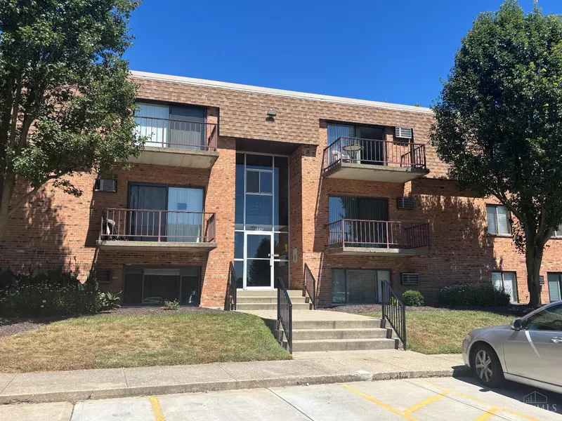 6646 Hearne Rd, Green Twp, OH 45248