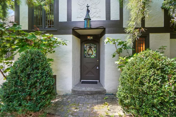 Cincinnati, OH 45220,191 Lafayette Cir