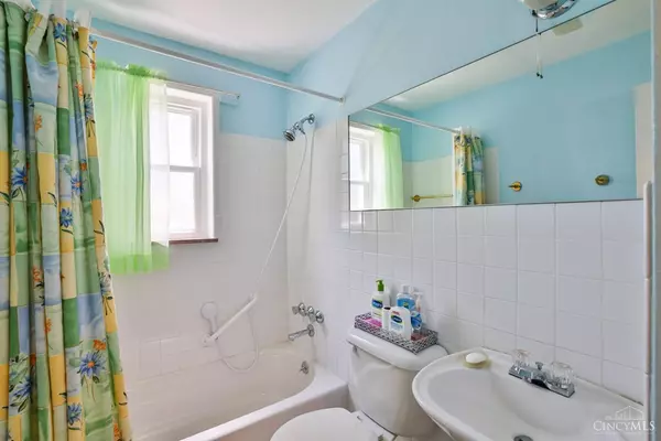 Blue Ash, OH 45242,4481 Hunt Rd