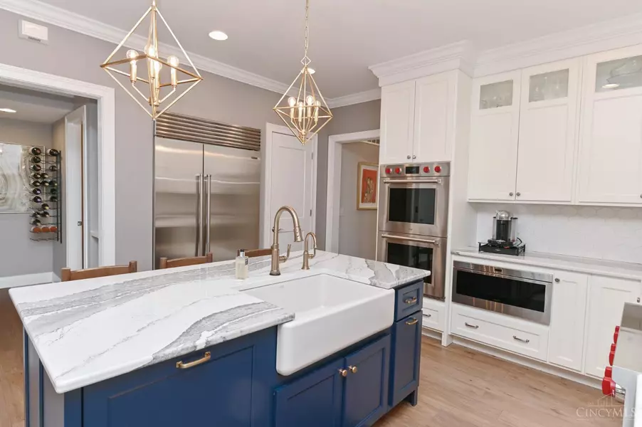 6702 Miami Ave, Madeira, OH 45243