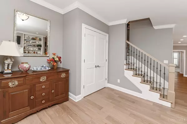 Madeira, OH 45243,6702 Miami Ave