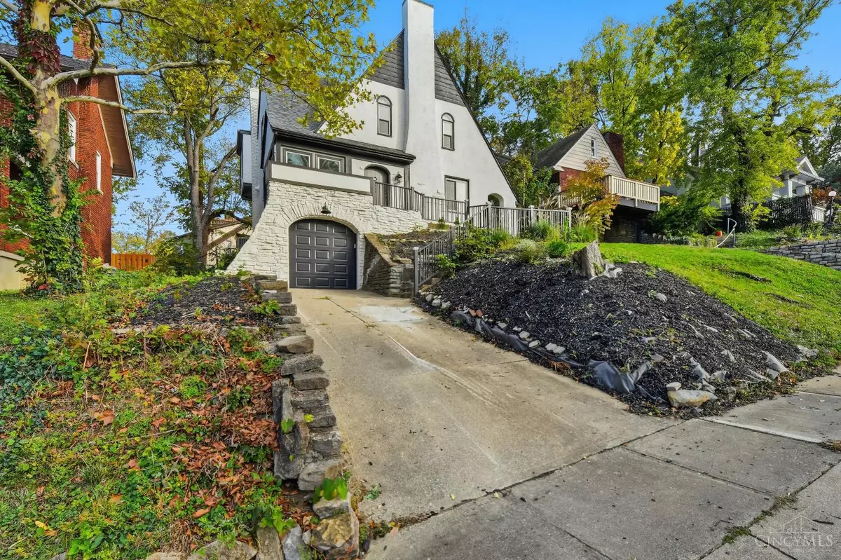 Cincinnati, OH 45229,3970 Abington Ave