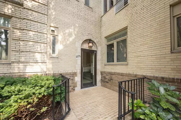 Cincinnati, OH 45208,2376 Madison Rd #E2F