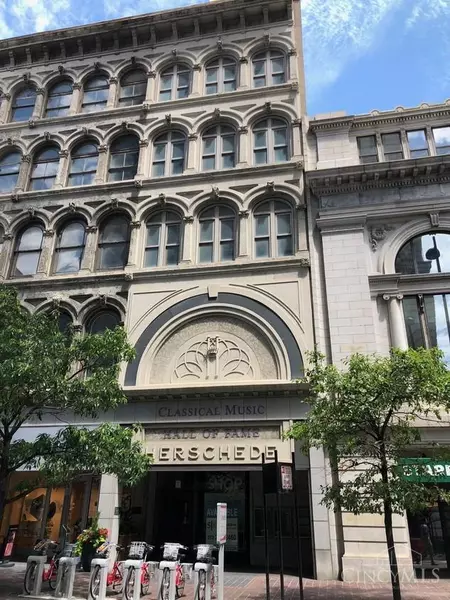 4 W Fourth St, Cincinnati, OH 45202