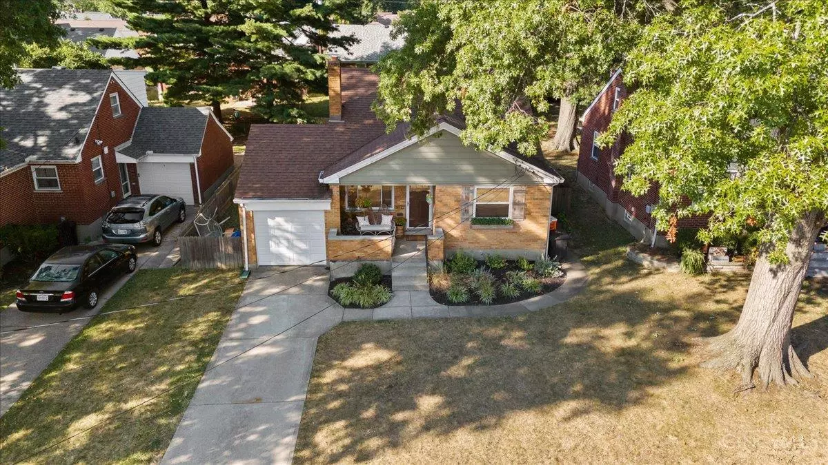 Silverton, OH 45236,3842 S Broadlawn Cir