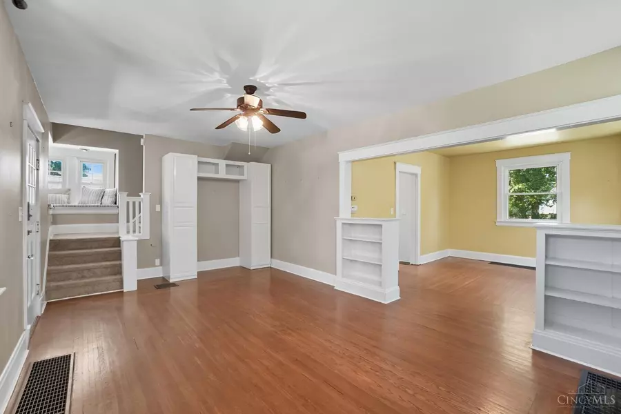 2562 Irving Pl, Norwood, OH 45212