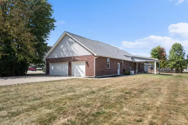 Mt Orab, OH 45154,301 Forest Trl