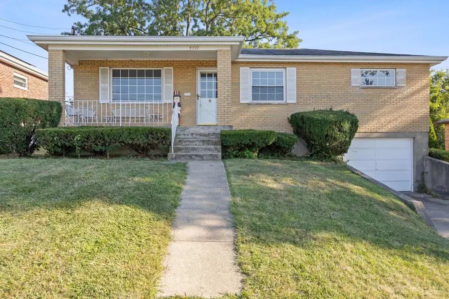 2710 Mountville Dr, Cincinnati, OH 45238