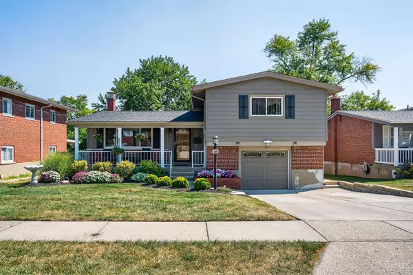 3350 Moonridge Dr, Green Twp, OH 45248