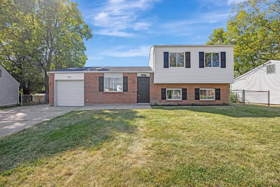 11677 Holgate Dr, Forest Park, OH 45240