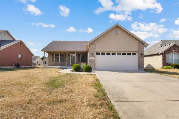 380 Clear Springs Ct, Carlisle, OH 45005