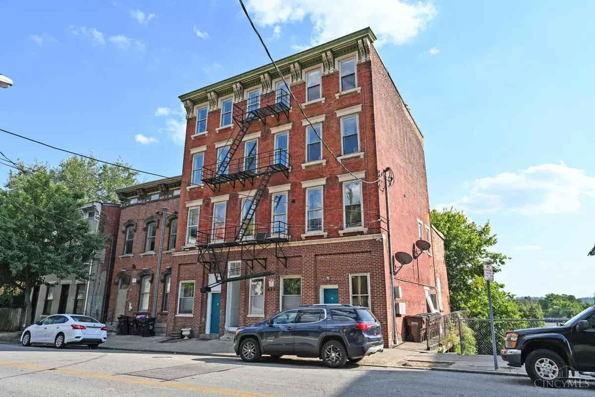 Cincinnati, OH 45214,445 W McMicken Ave