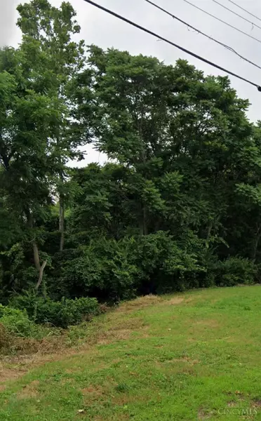 6466 Crestview Ave, Cincinnati, OH 45213