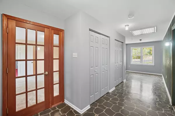 West Chester, OH 45069,7628 Lesourdsville West Chester Rd