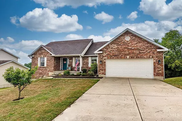 753 Ginger Ridge Dr, Trenton, OH 45067