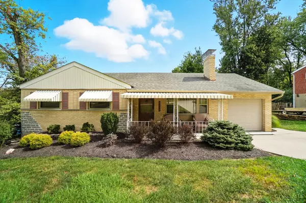 2220 Ebenezer Rd, Green Twp, OH 45233