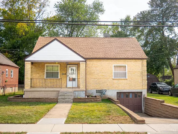 1277 Prospect Pl, North College Hill, OH 45231