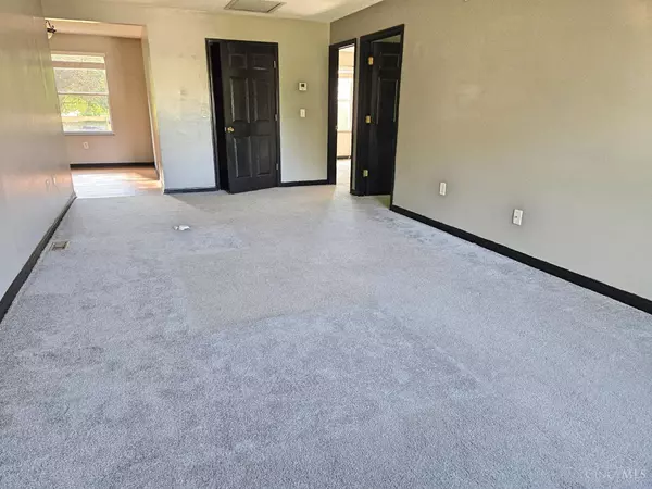 West Chester, OH 45069,7985 Kenneth St