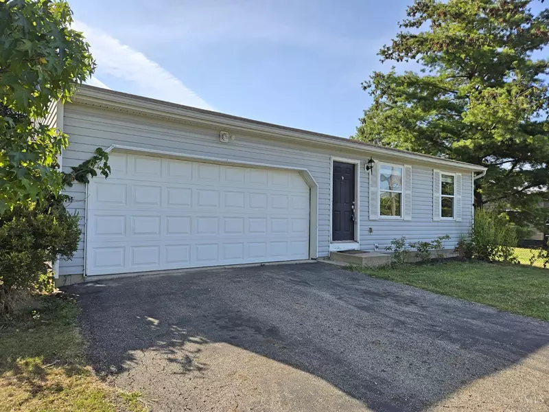 7985 Kenneth St, West Chester, OH 45069