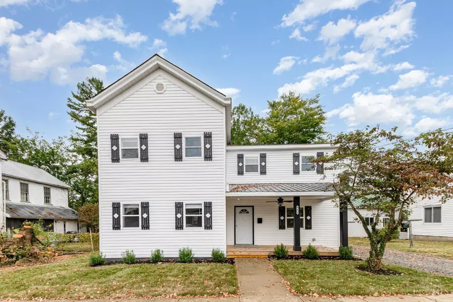 402 S Pleasant St, Georgetown, OH 45121