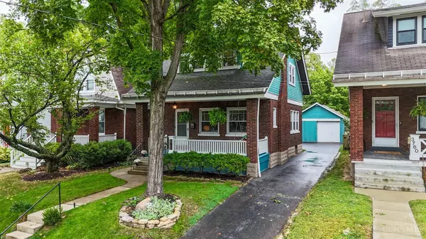 Cincinnati, OH 45209,3762 Drake Ave