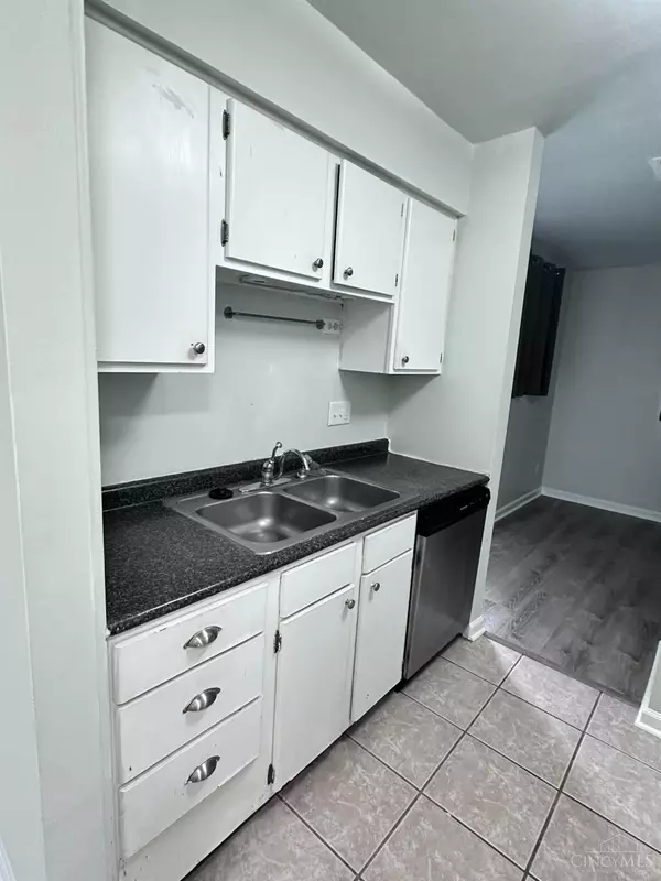 Blue Ash, OH 45242,4326 Villa Dr