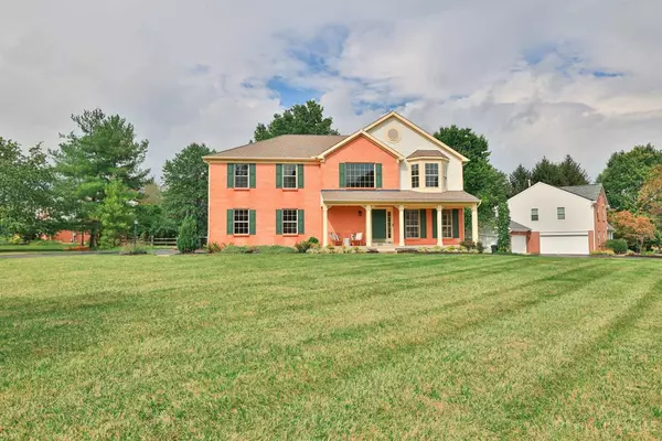 6646 Gentlewind Ct, Miami Twp, OH 45140
