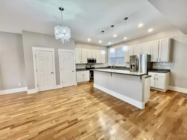 Cincinnati, OH 45206,709 E McMillan St #1