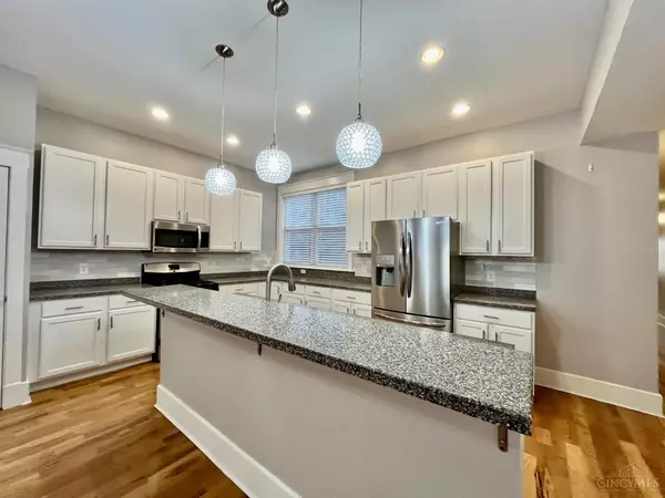 Cincinnati, OH 45206,709 E McMillan St #1