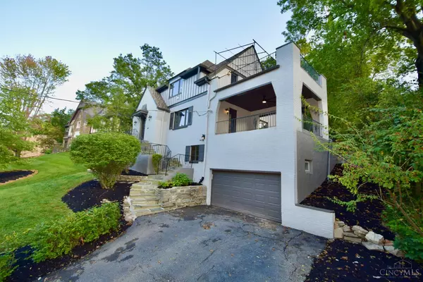 Cincinnati, OH 45226,3255 Linwood Ave