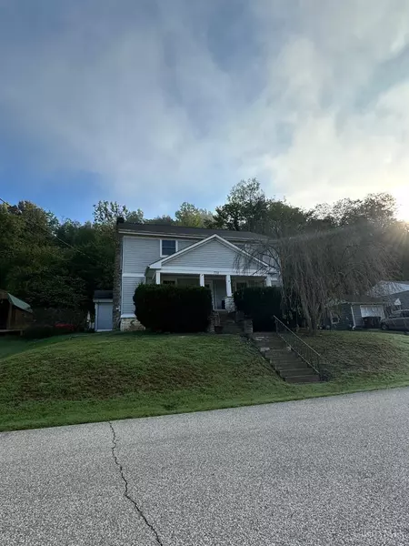 730 Greenmound Rd, New Richmond, OH 45157