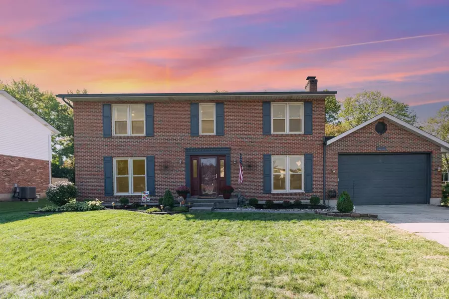 2427 Oak Tree Dr, Fairfield, OH 45014