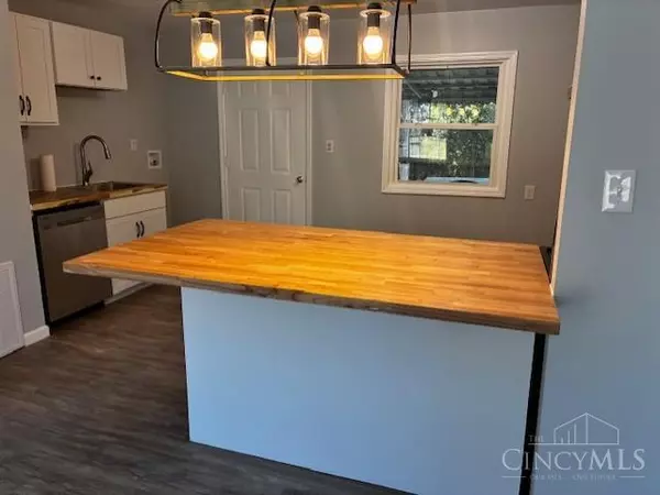 Colerain Twp, OH 45251,9717 Loralinda Dr