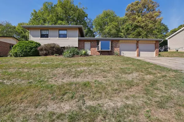 5815 Leslie Dr, Fairfield, OH 45014