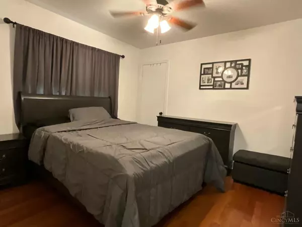 North College Hill, OH 45231,1902 Knollridge Ln