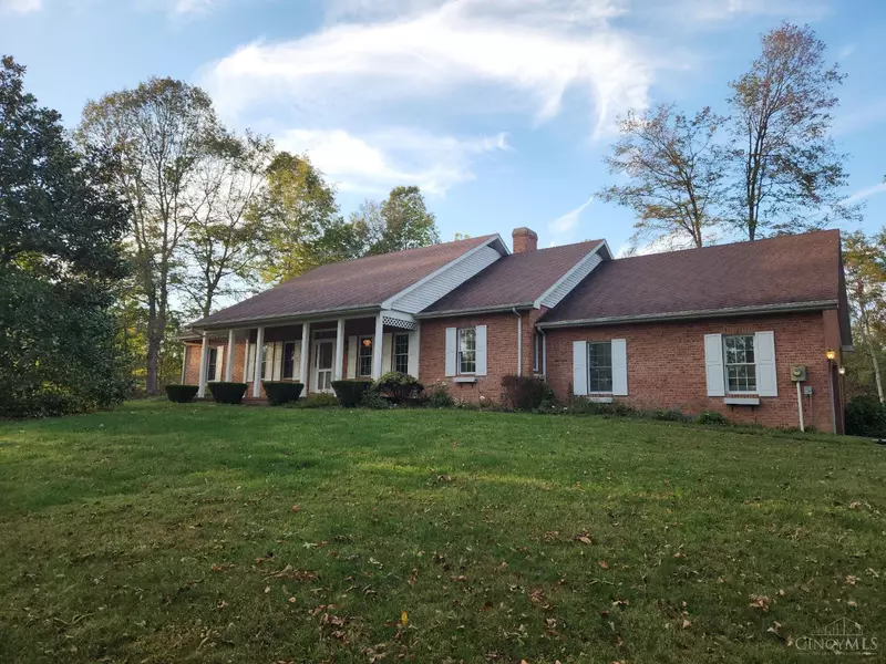 8049 Selph Rd, Liberty Twp, OH 45133