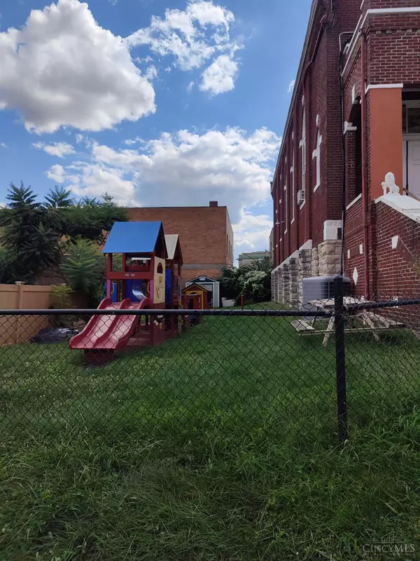 Norwood, OH 45212,2053 Courtland Ave