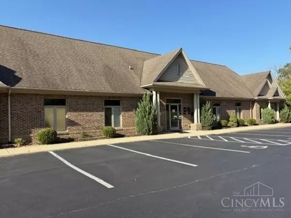 1081 N University Blvd #B, Middletown, OH 45042