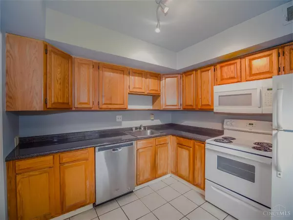 Sycamore Twp, OH 45236,7752 Montgomery Rd #25