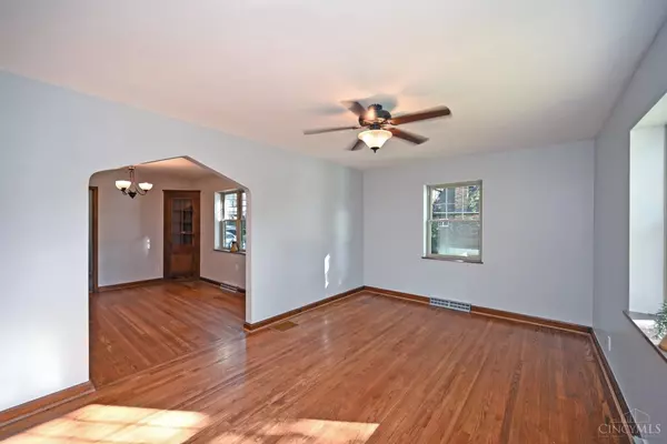 Mariemont, OH 45227,3800 Settle Rd