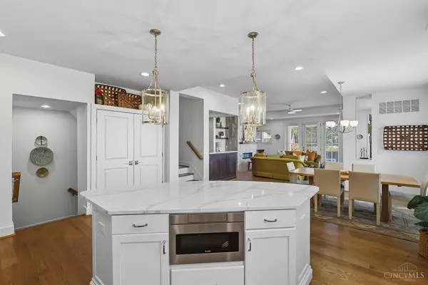 Madeira, OH 45243,7024 Maple Ave