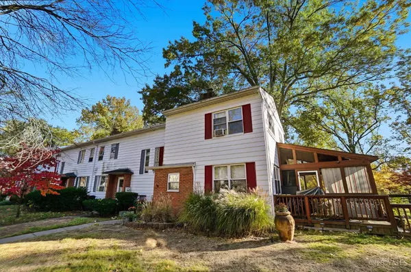 Greenhills, OH 45218,61 Flanders Ln