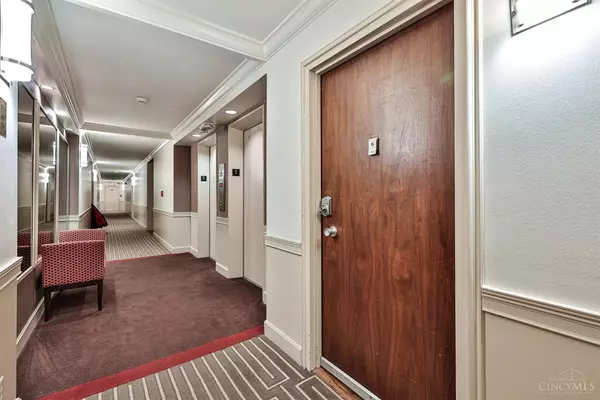 Cincinnati, OH 45208,2324 Madison Rd #510