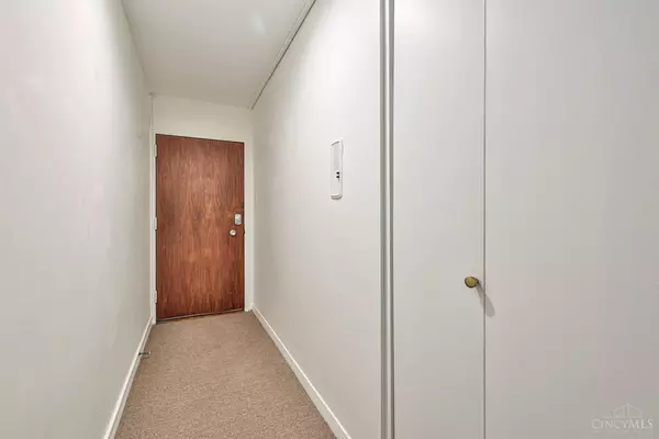 Cincinnati, OH 45208,2324 Madison Rd #510