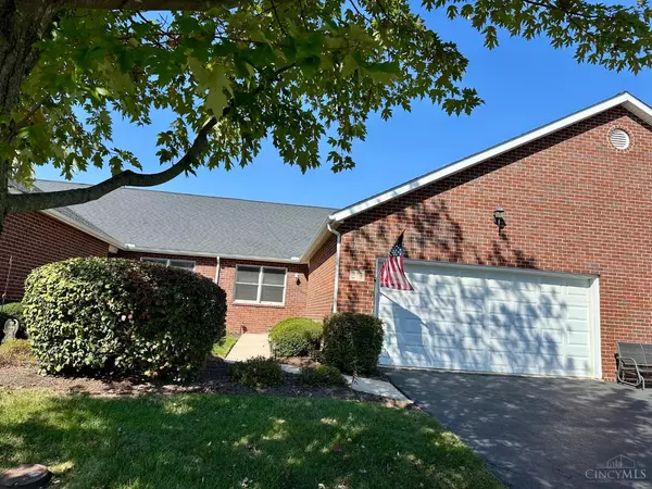 213 Hanover Ct, Berlin Twp, OH 43015