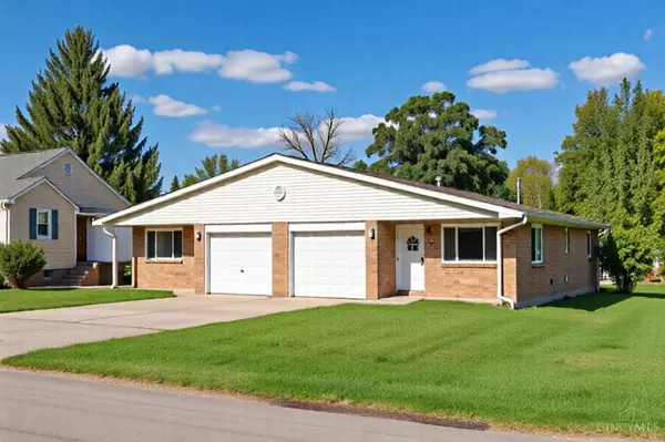 35 Oakwood Ave, Fairborn, OH 45324